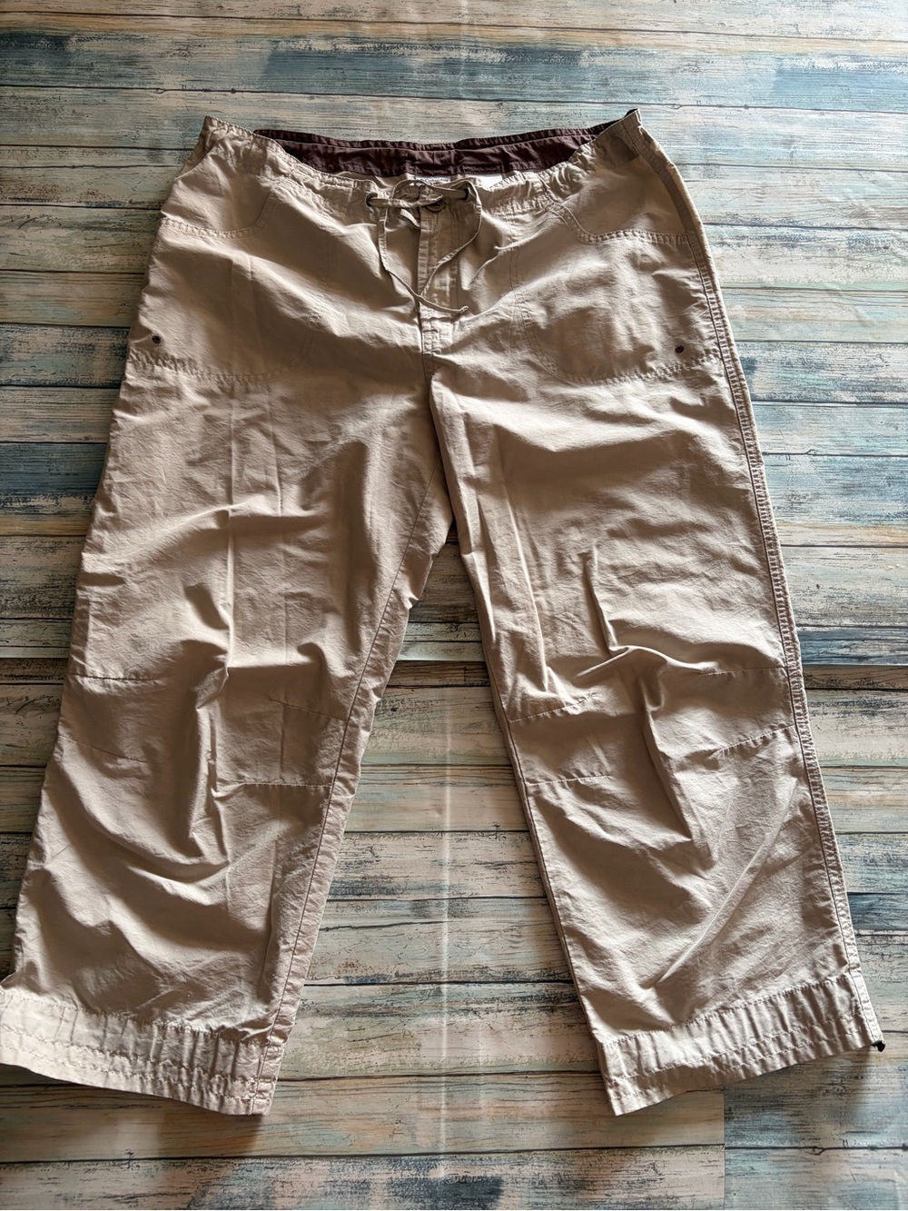 Columbia Women's Khaki Hiking Capri Pants Size Large
